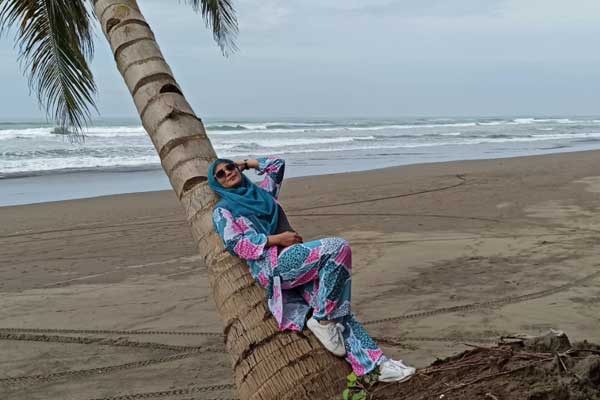 Cemara Sewu Bunton: Jantung Hidup Warga Cilacap yang Tak Pernah Lelah